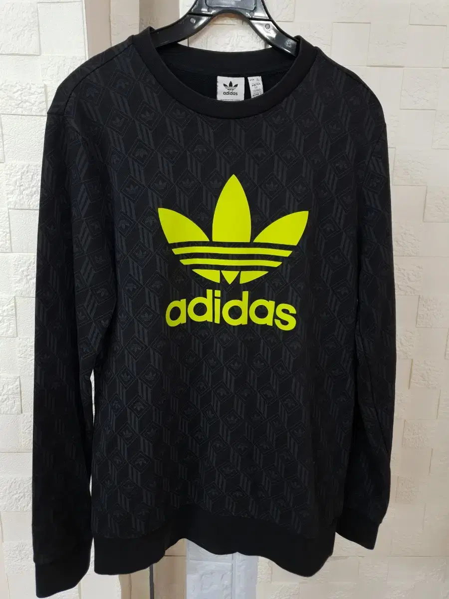 Adidas Big Trefoil Man to Man