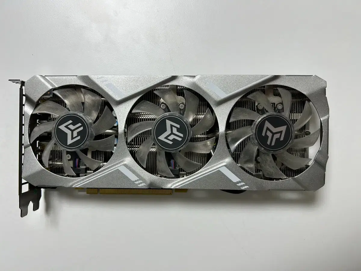 갤럭시 3팬 RTX 2060super  그래픽카드 팔아요