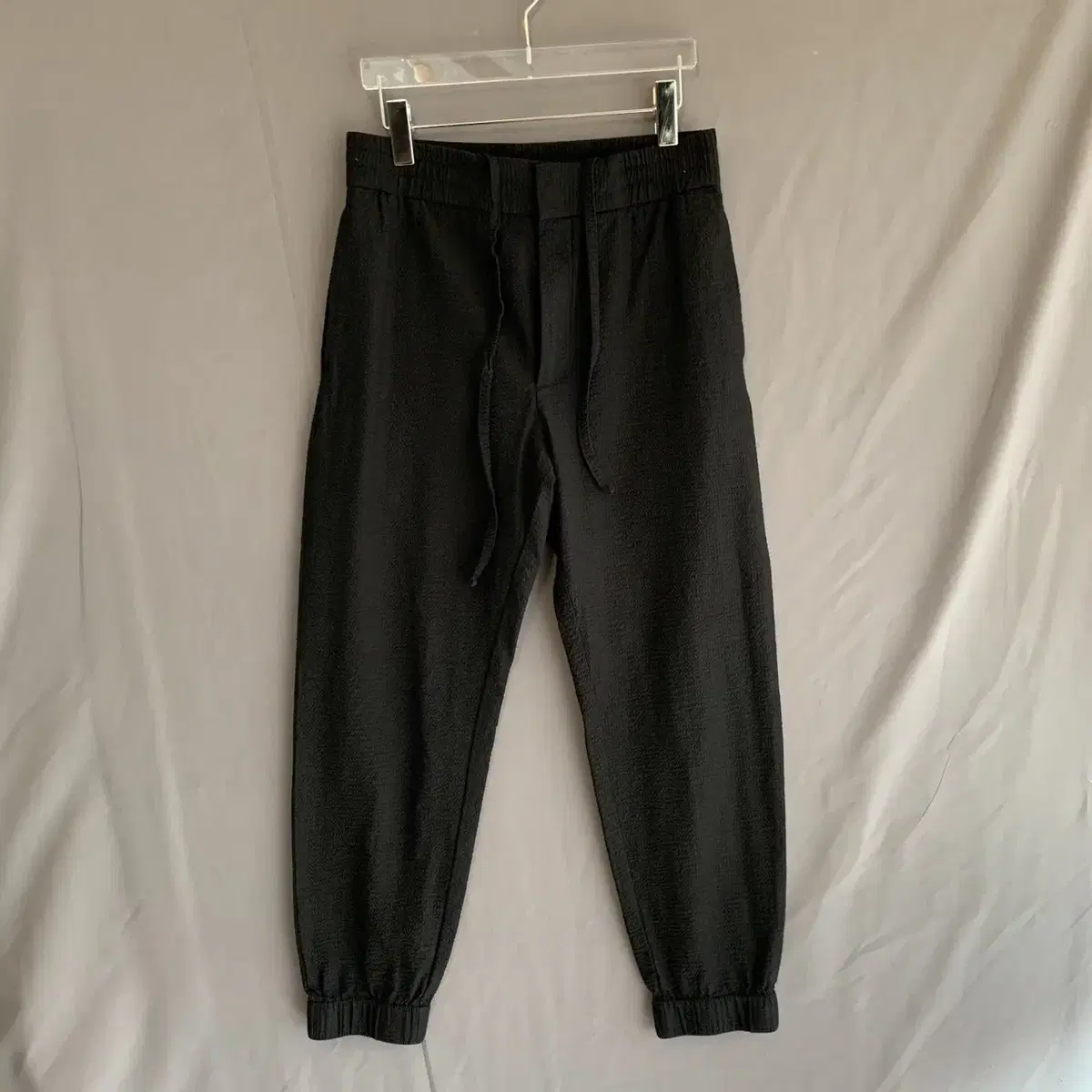 29-inch COS Cos Minimalist Banded Jimmy Jogger Pants