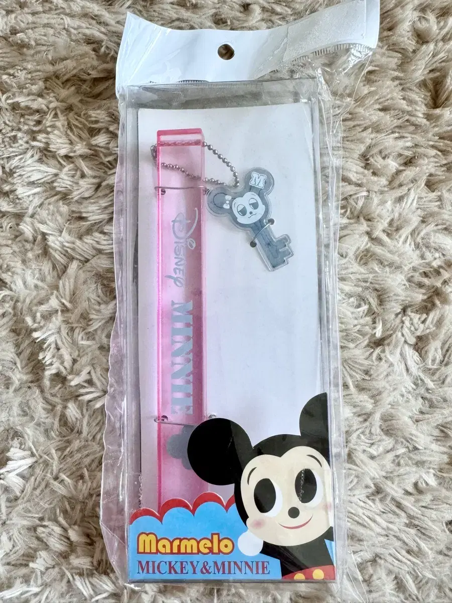 Disney Mickey Hotel key keyring for your key