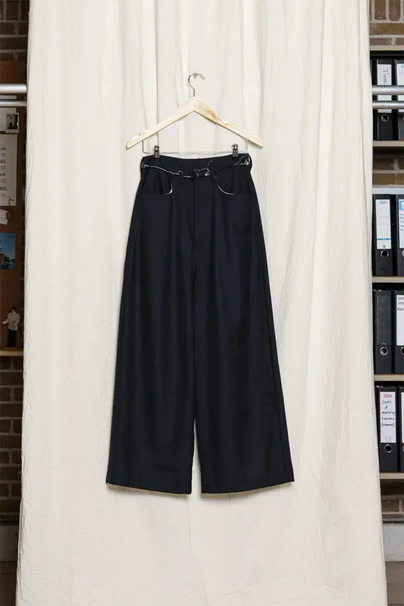 (S) 카미엘포트젠스 Tourist Pants -Black Navy