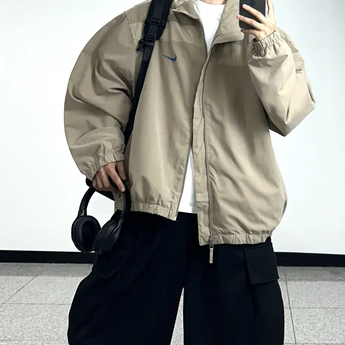 Nike Big Swoosh 90s Old School Overfit Windbreaker