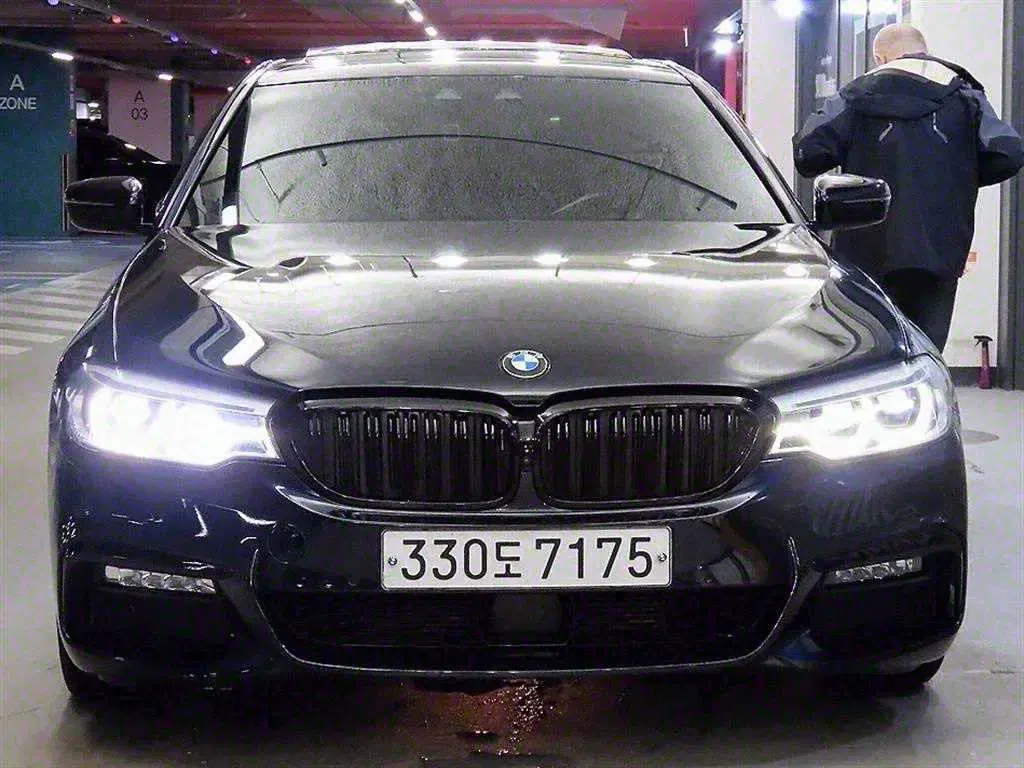 [BMW]5시리즈 (G30) 520d M 스포츠 플러스_19년9만