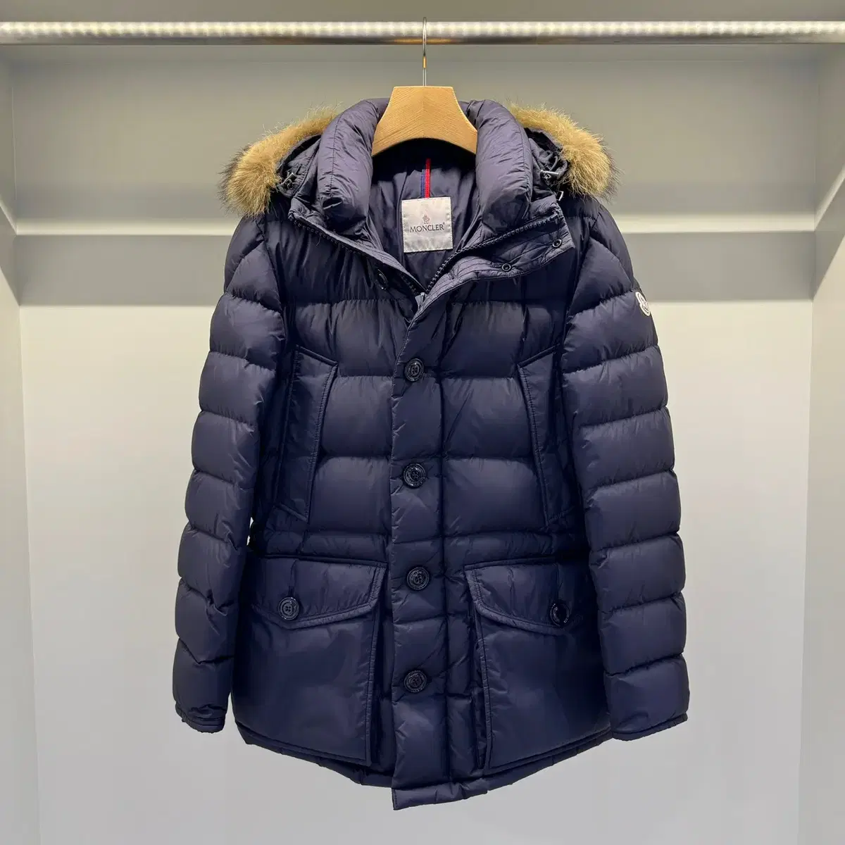 2 sizes / Moncler Clooney fur-lined navy