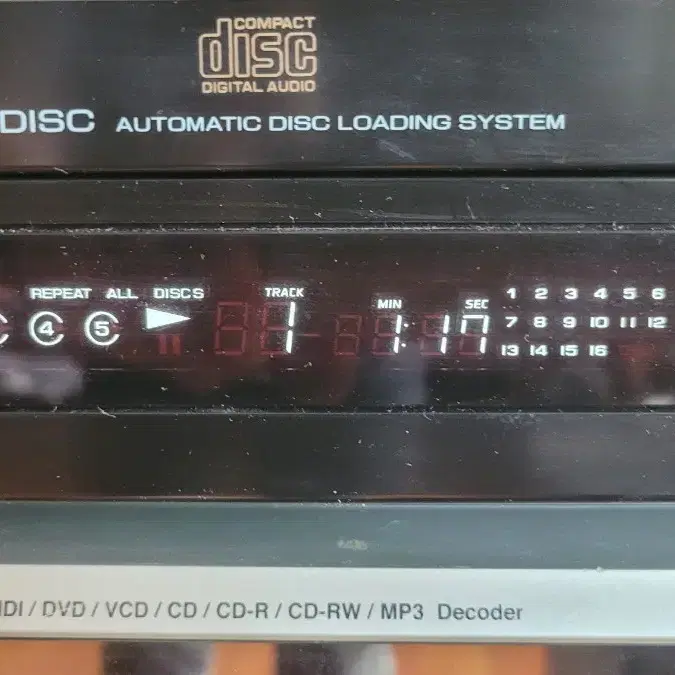 5CD changer >>> 렌즈, 벨트 3개, 냉납, 접점부활제 도포