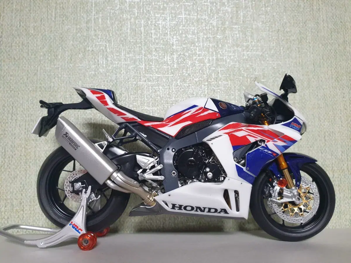 타미야 혼다 CBR1000RR-R 30주년 1:12 모형