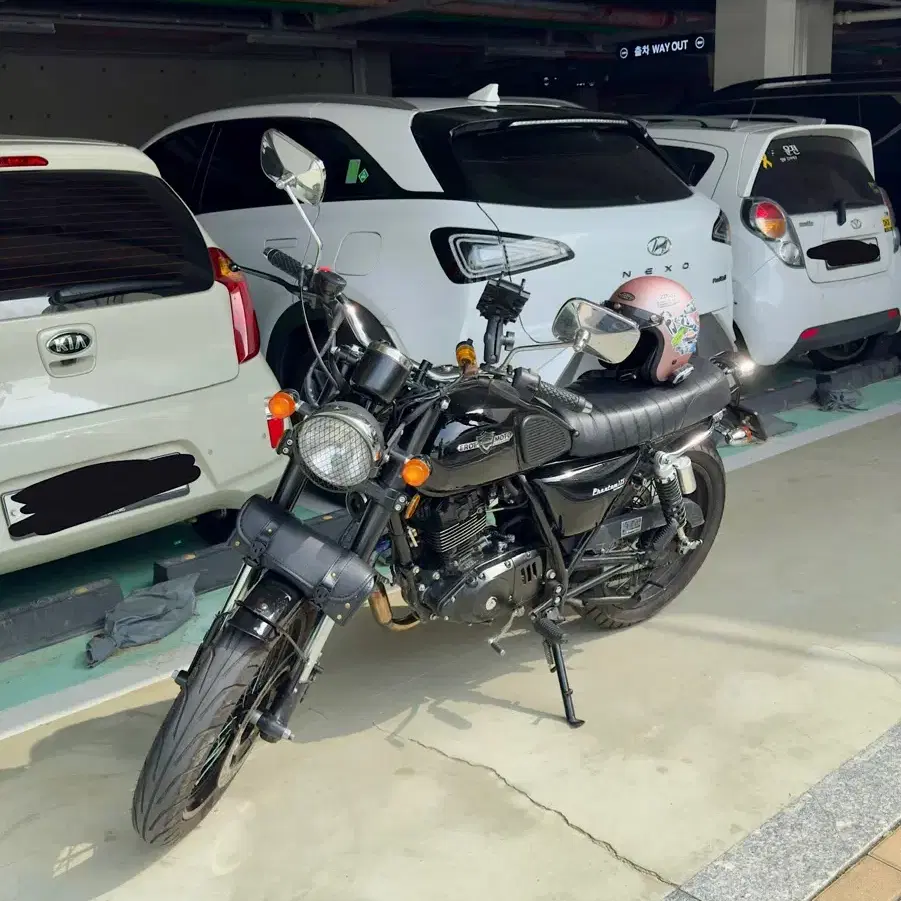 23년식 엘로이팬텀 125cc