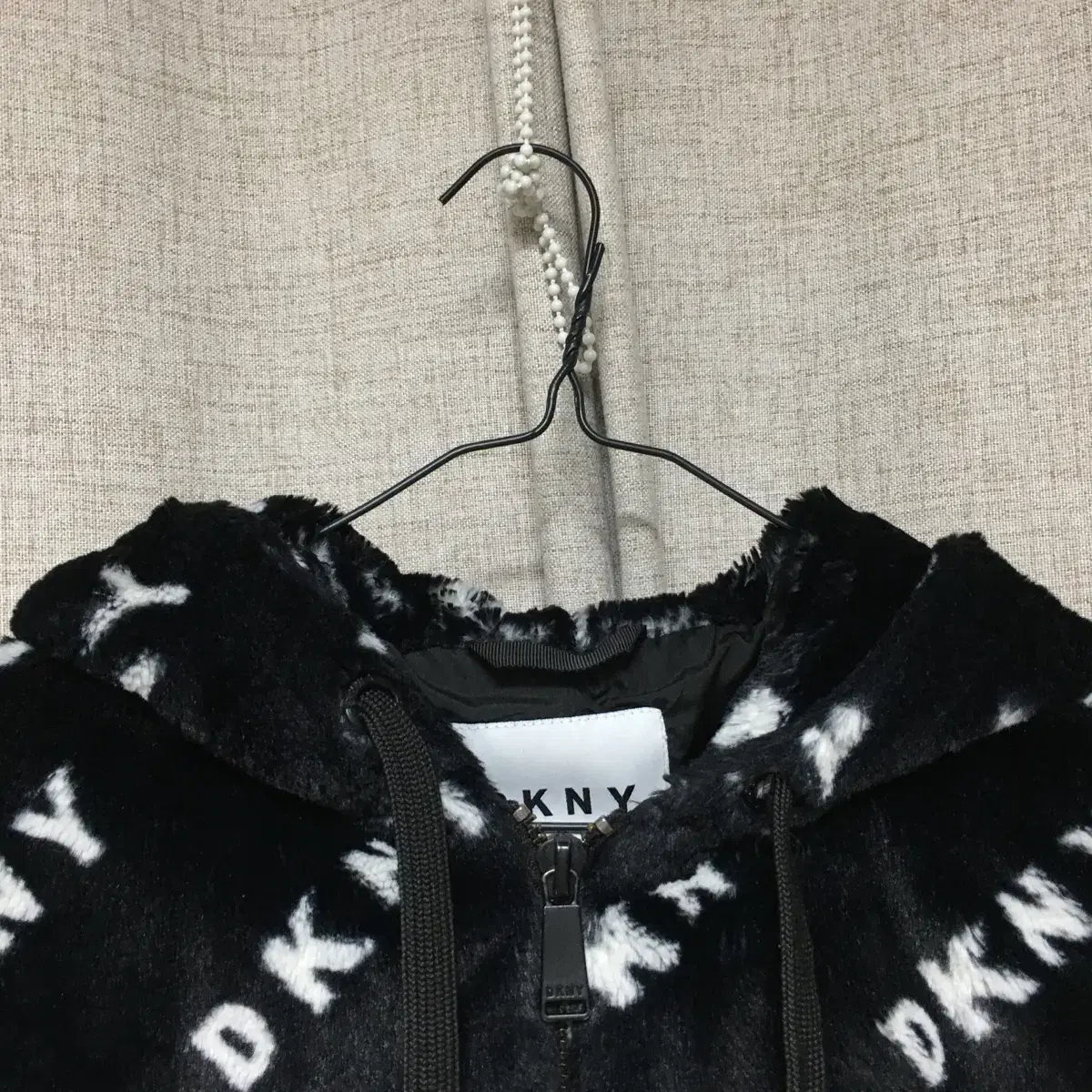 DKNY 도나카란 여성 페이크퍼 자켓 xs