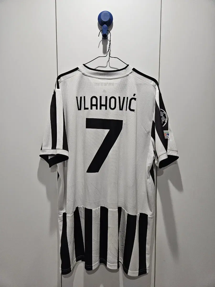 2122 Juventus Home Chamskit Blachvich Europe2XLNew