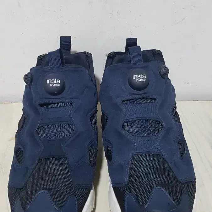 (택포)255-260 S급 리복 INSTA-PUMP FURY 경량 쿠션화