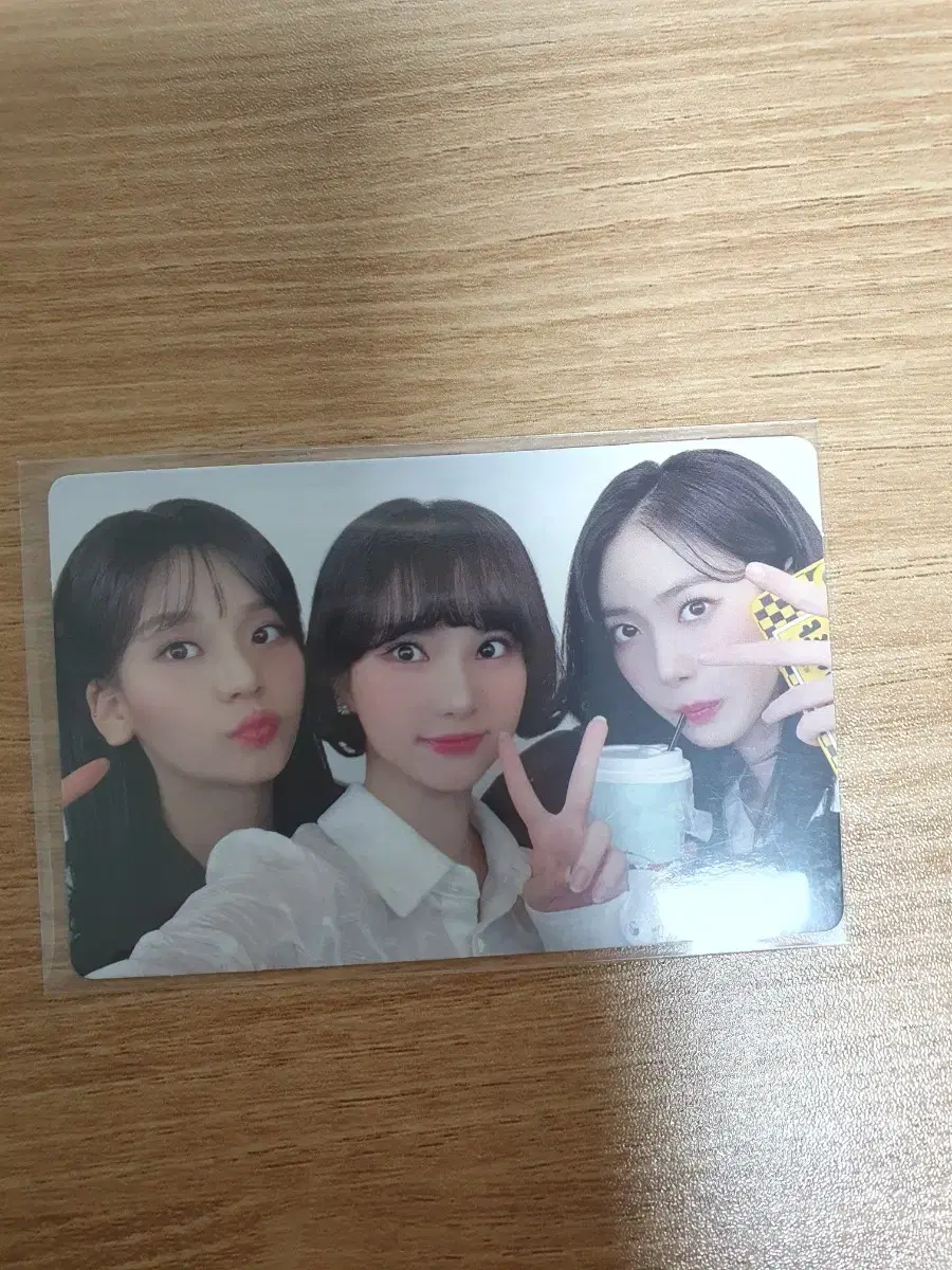 Viviz Photocard