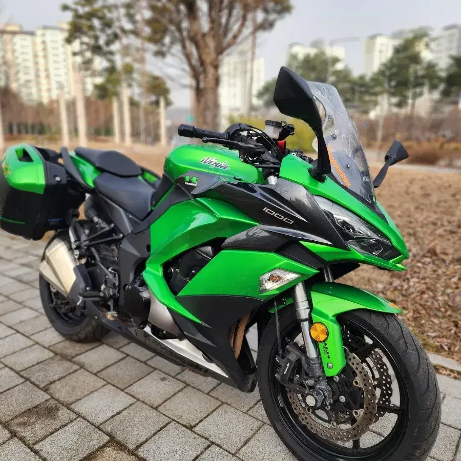 가와사키 z1000sx 18년형 짧은키로수 판매합니다