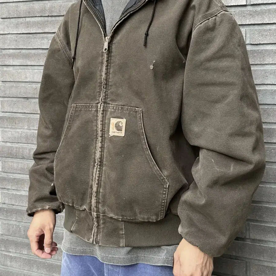 00s Carhartt J06 Active Jacket