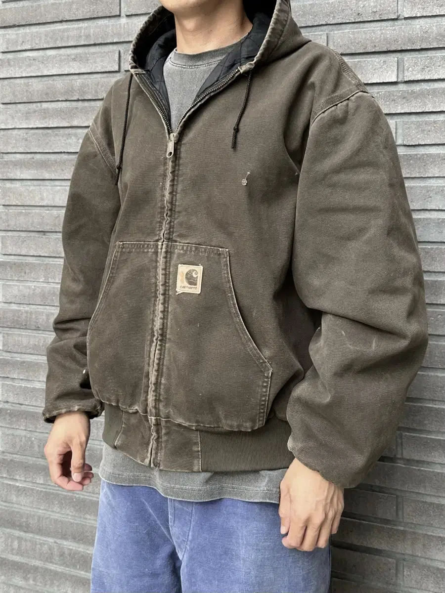 00s Carhartt J06 Active Jacket