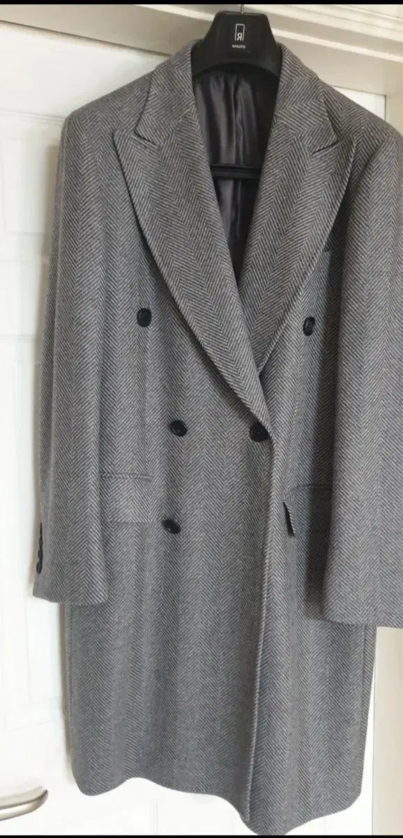 Daks Cashmere Coat