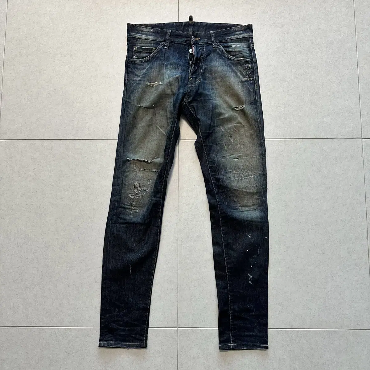 [SIZE 31~32] DISQUIREED2 Knockwashed Cool Guy Damage Jin