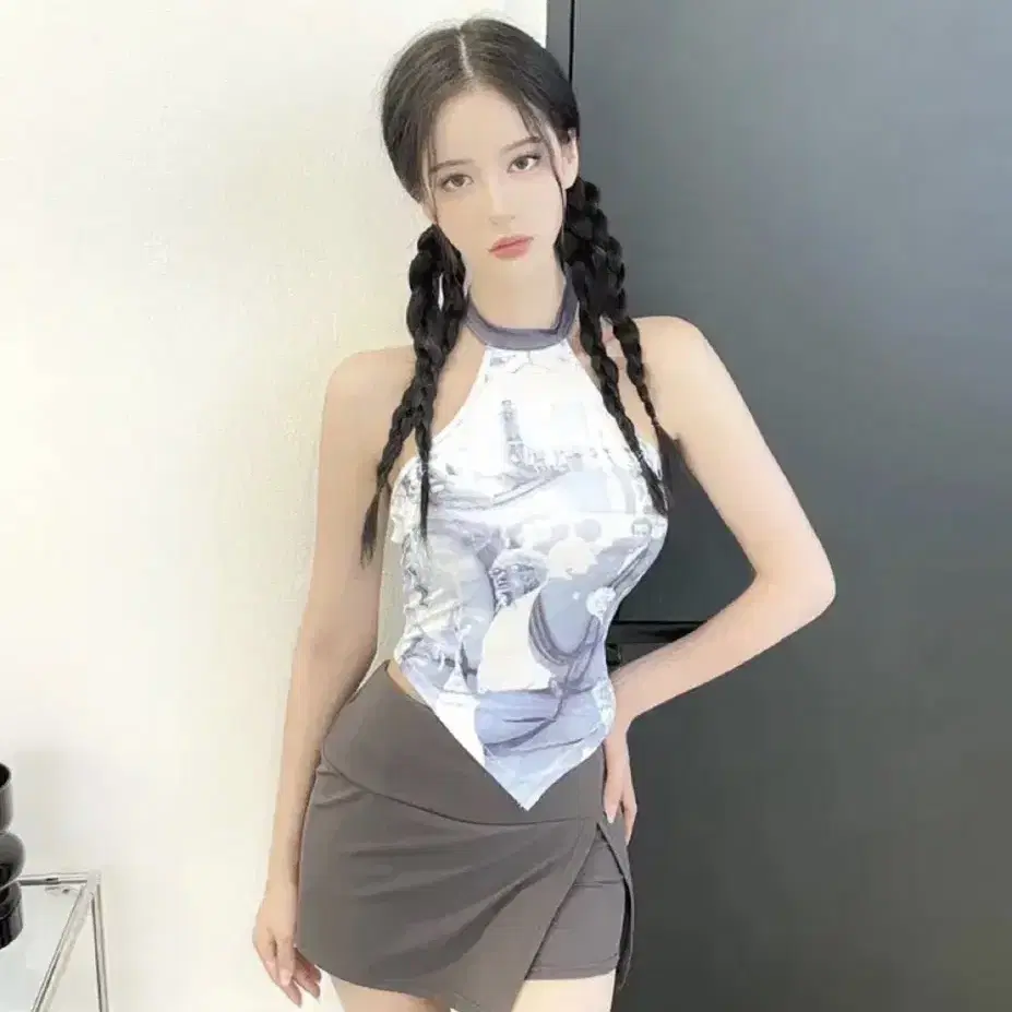 서우  977. Halter printing ribbon top