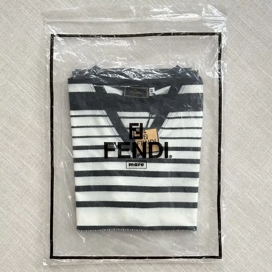 FENDI 펜디 빈티지 탑 (*미사용)