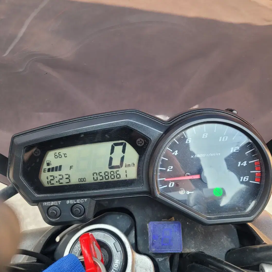 야마하 페이저 fz6 09년 5.8만km 4기통 r6엔진 입문용 24문의