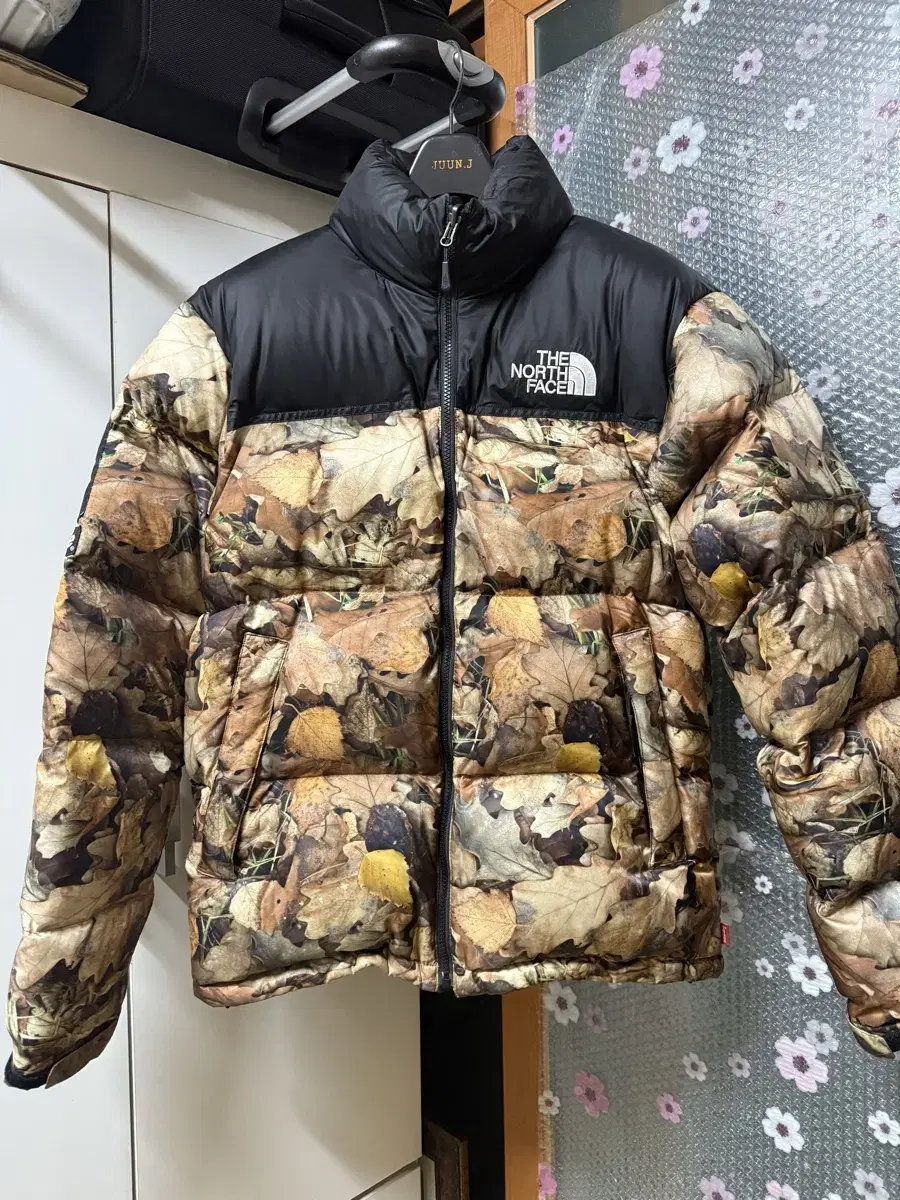 M] Supreme x The North Face Knopsie Fallen Leaves - 16FW