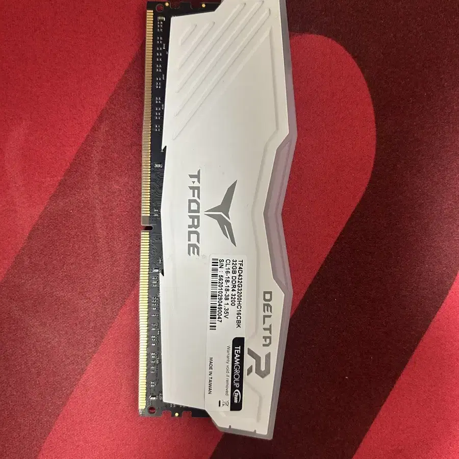 팀그룸 T포스 ddr4-3200 cl16 xmp2.0 32g 램