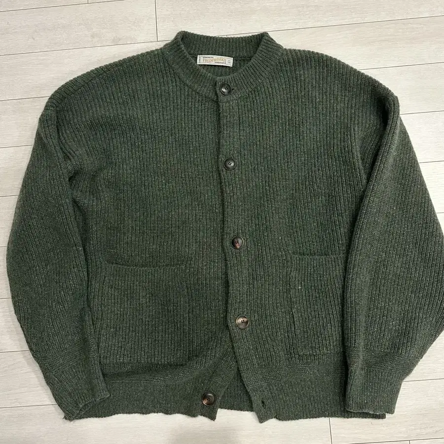 [L] 프리즘웍스 가디건(heavy wool round cardigan)