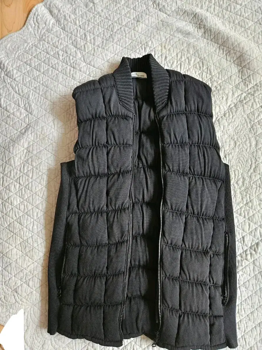 Genuine Stone Padded Vest (XL)