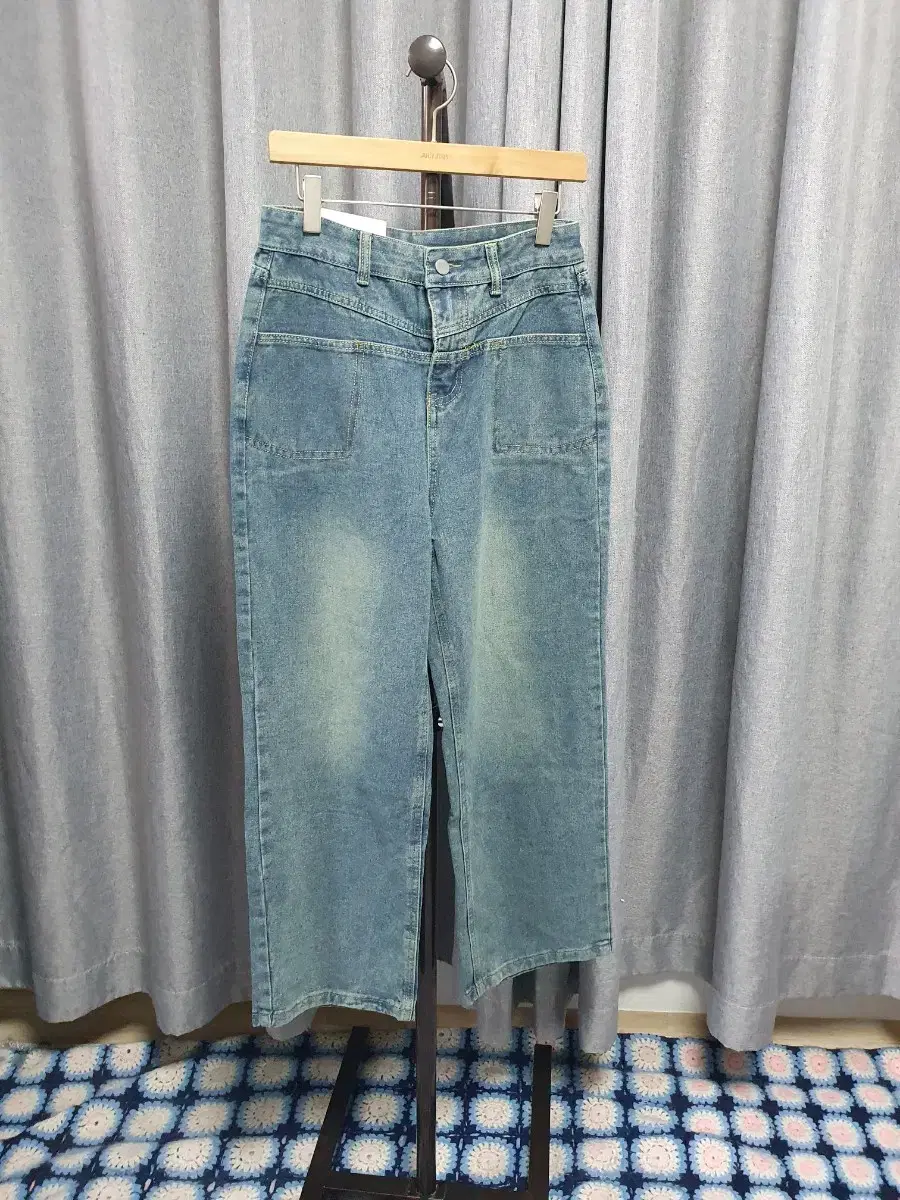 28 Washed high-quality long denim pants