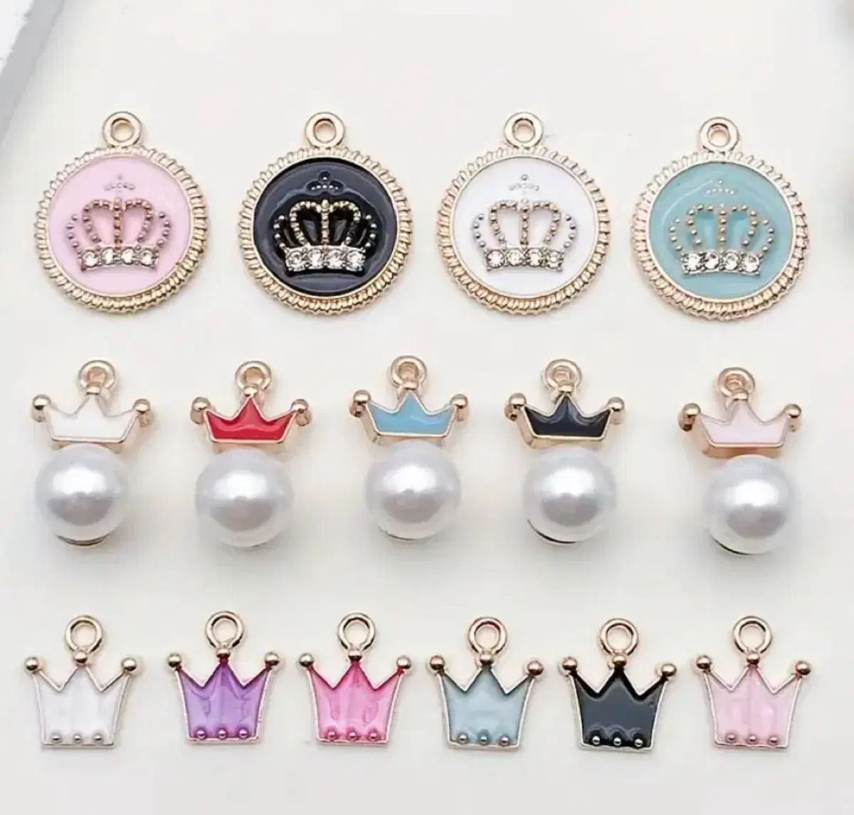 Crowns > Crowns > Bracelets.Necklaces.Earrings Pendants Pendants Accessories