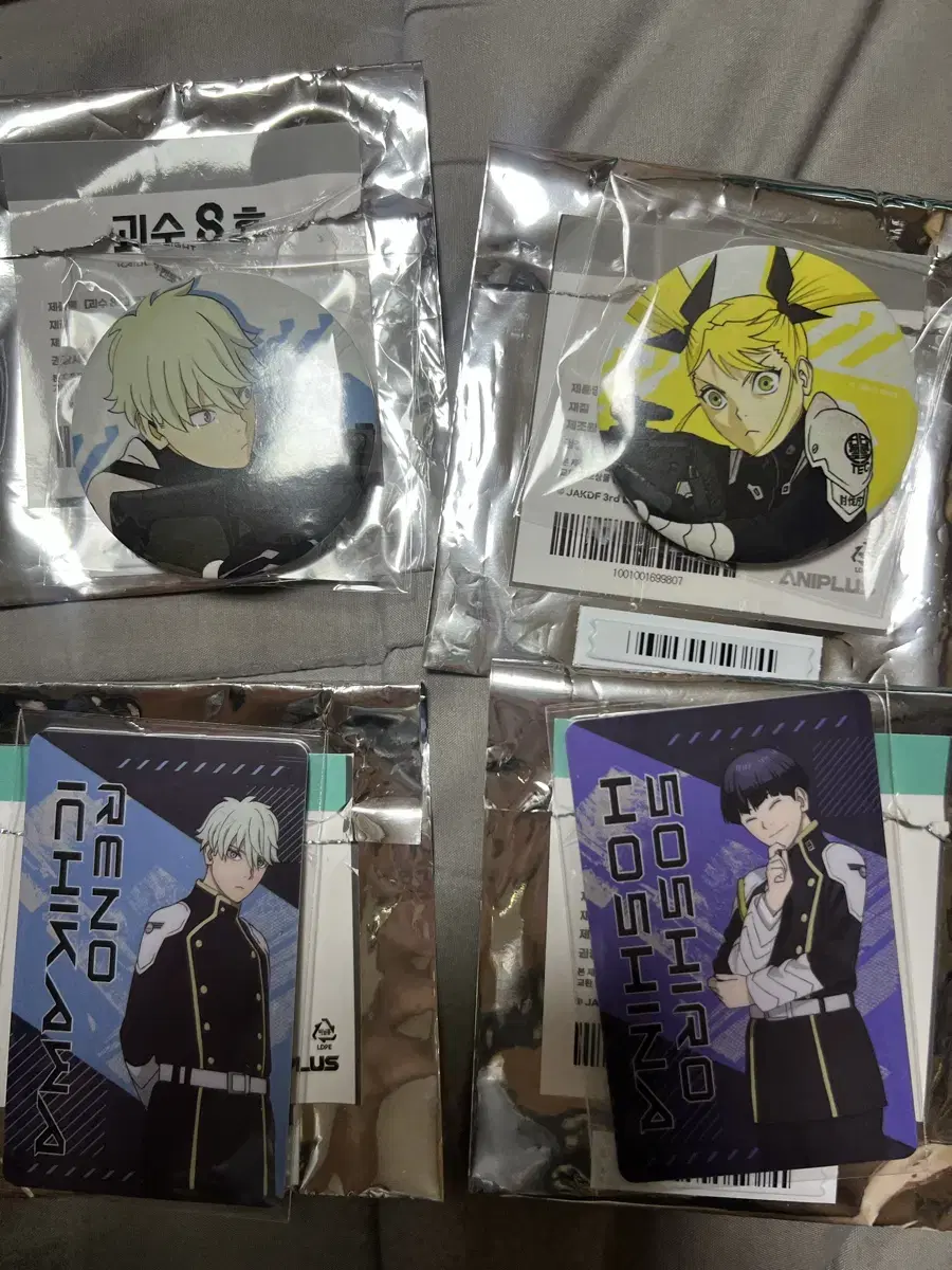 Anime Plus Monster No.8 pop up Canbadge,Kard bulk (Hoshi,Leno,Kikoru)