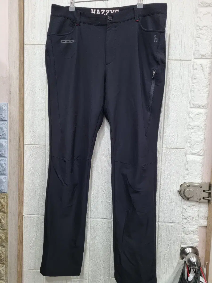 Hedges pants size 34