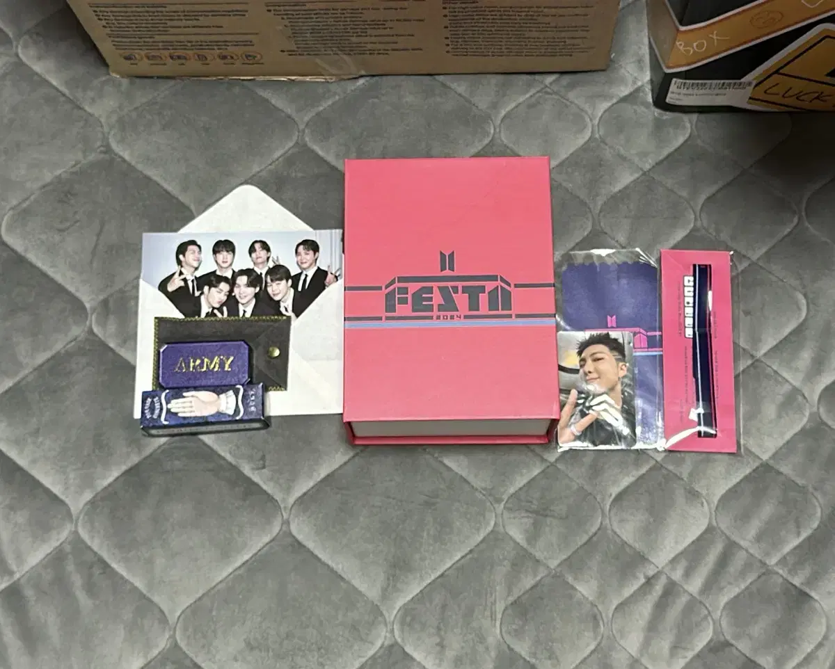 Quick sale price drops) oldtocom, jin reverse jogong festa amizone pre-order benefit wts