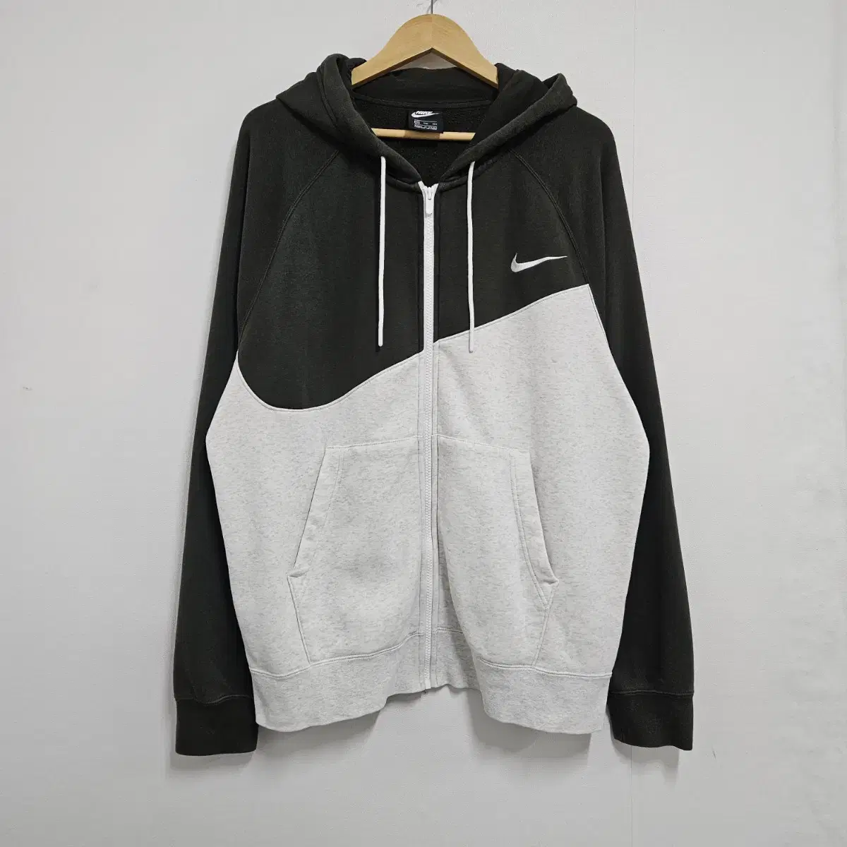 Nike Big Swoosh Back Logo Hoodie Zipped Up XXL 110