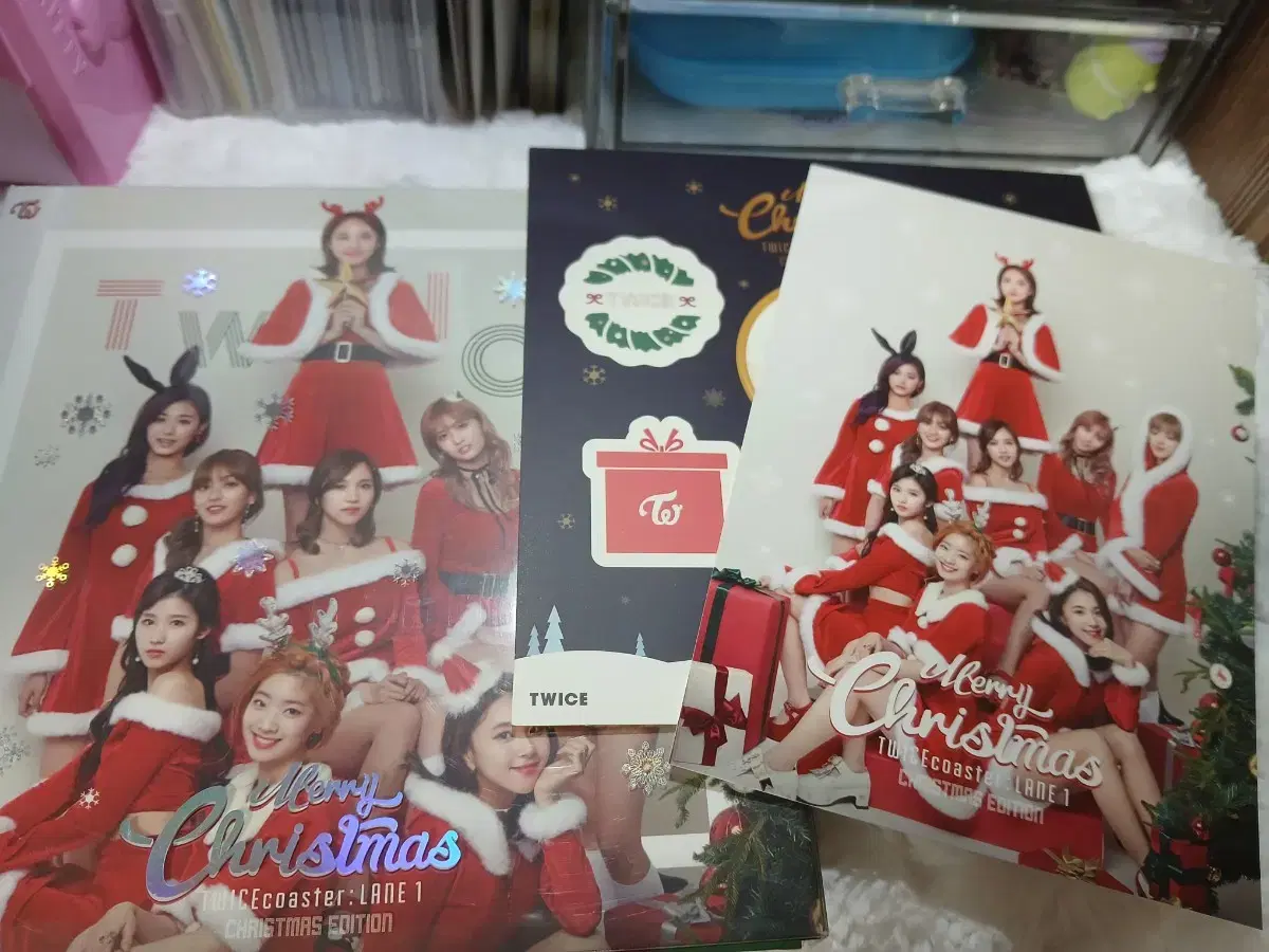 Twice Christmas Edition limited edition album (cd,postcard,sticker)