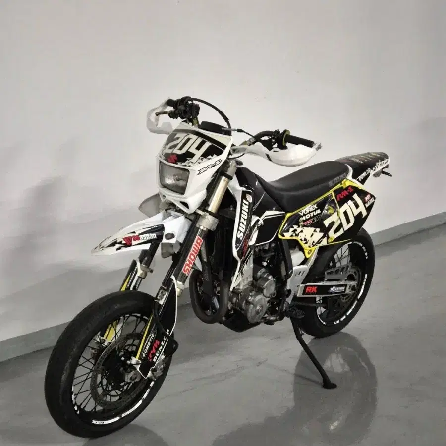 스즈끼 DR400 DRZ400SM 판매합니다.