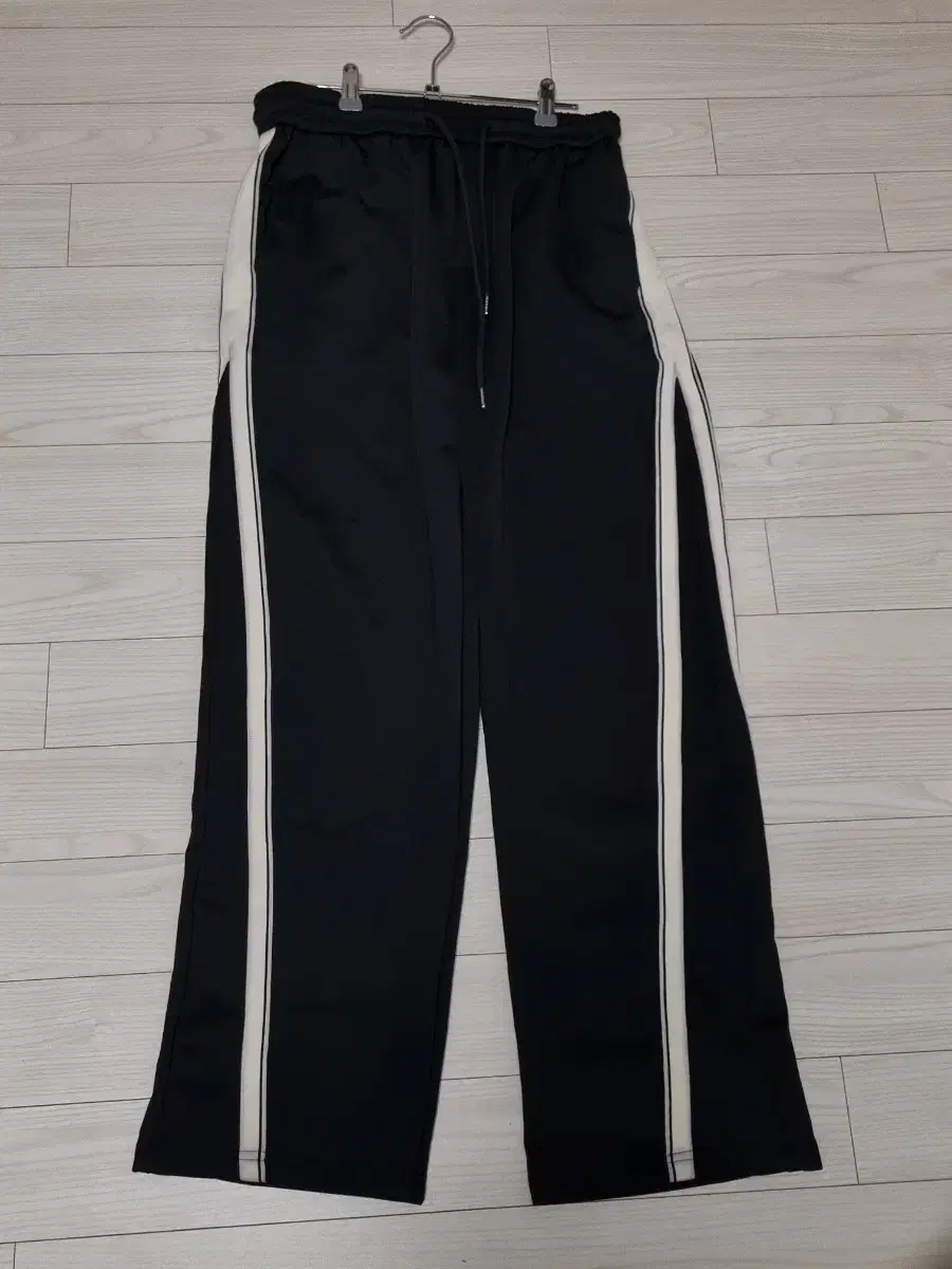 Tesla Pants