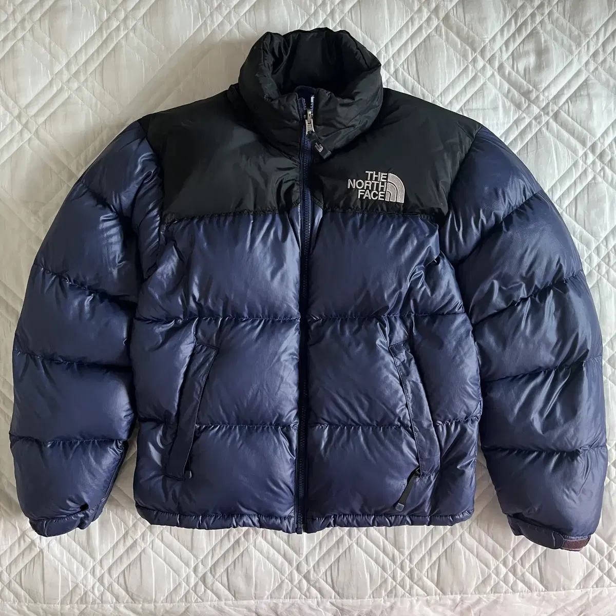 THE NORTH FACE 700 Nuptse Down Jacket (