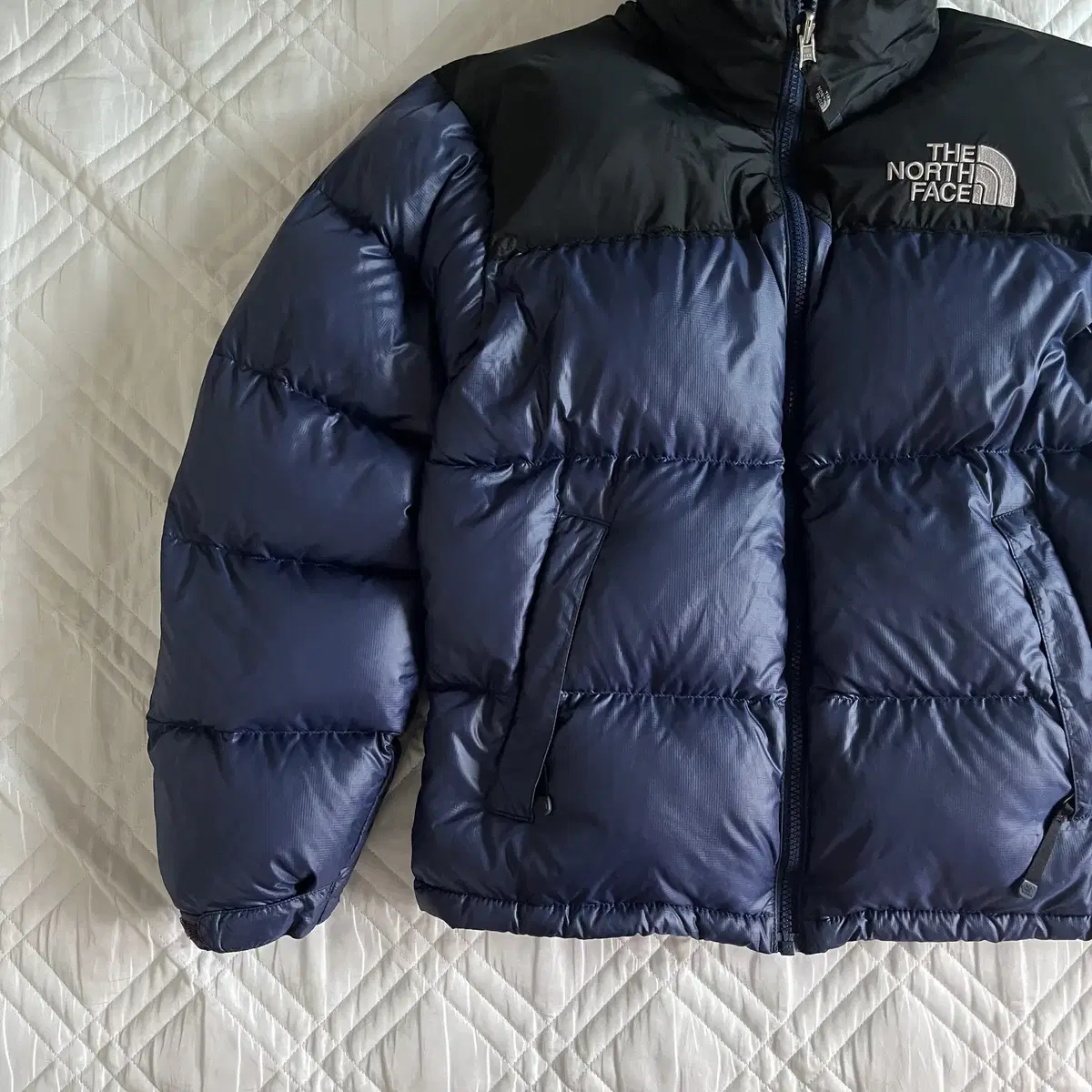 THE NORTH FACE 700 Nuptse Down Jacket (