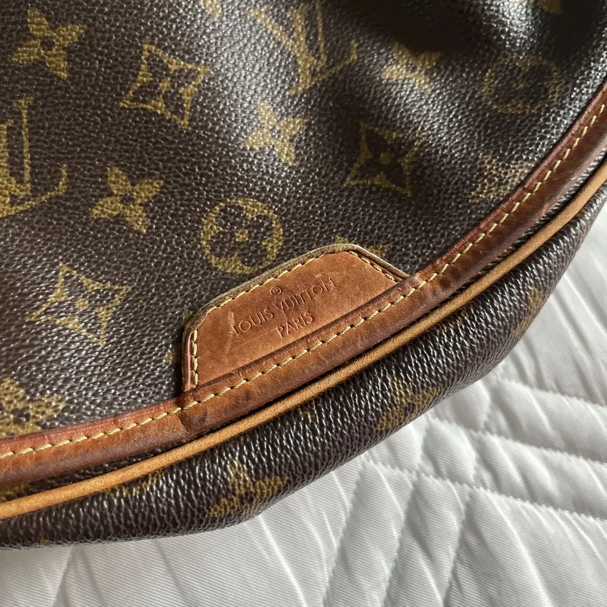 LOUIS VUITTON menilmontant cross Bag 정품