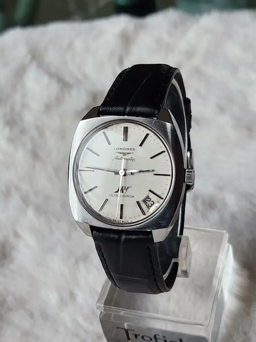 LONGINES  ULTRA - CHRON