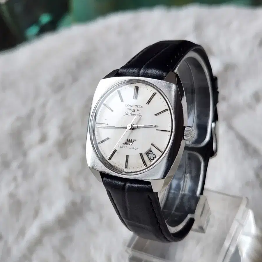 # 17 ) LONGINES  ULTRA - CHRON