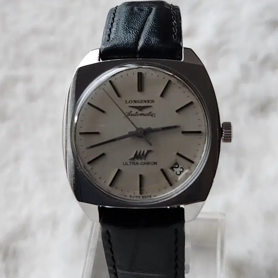 # 17 ) LONGINES  ULTRA - CHRON