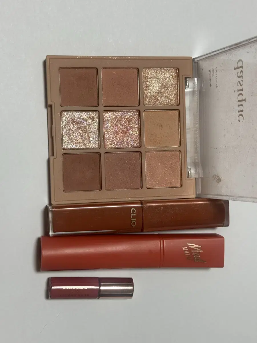 Bulk sale of DaisyK Shadow