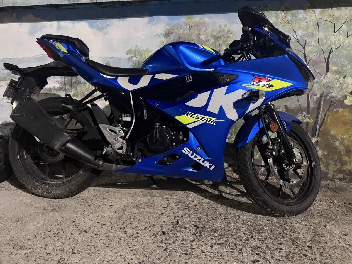 스즈키 gsx-r125cc 20년식  팔기전 점검완료