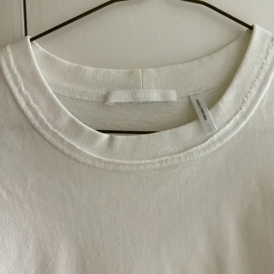 헬무트랭 helmut lang 자수 반팔