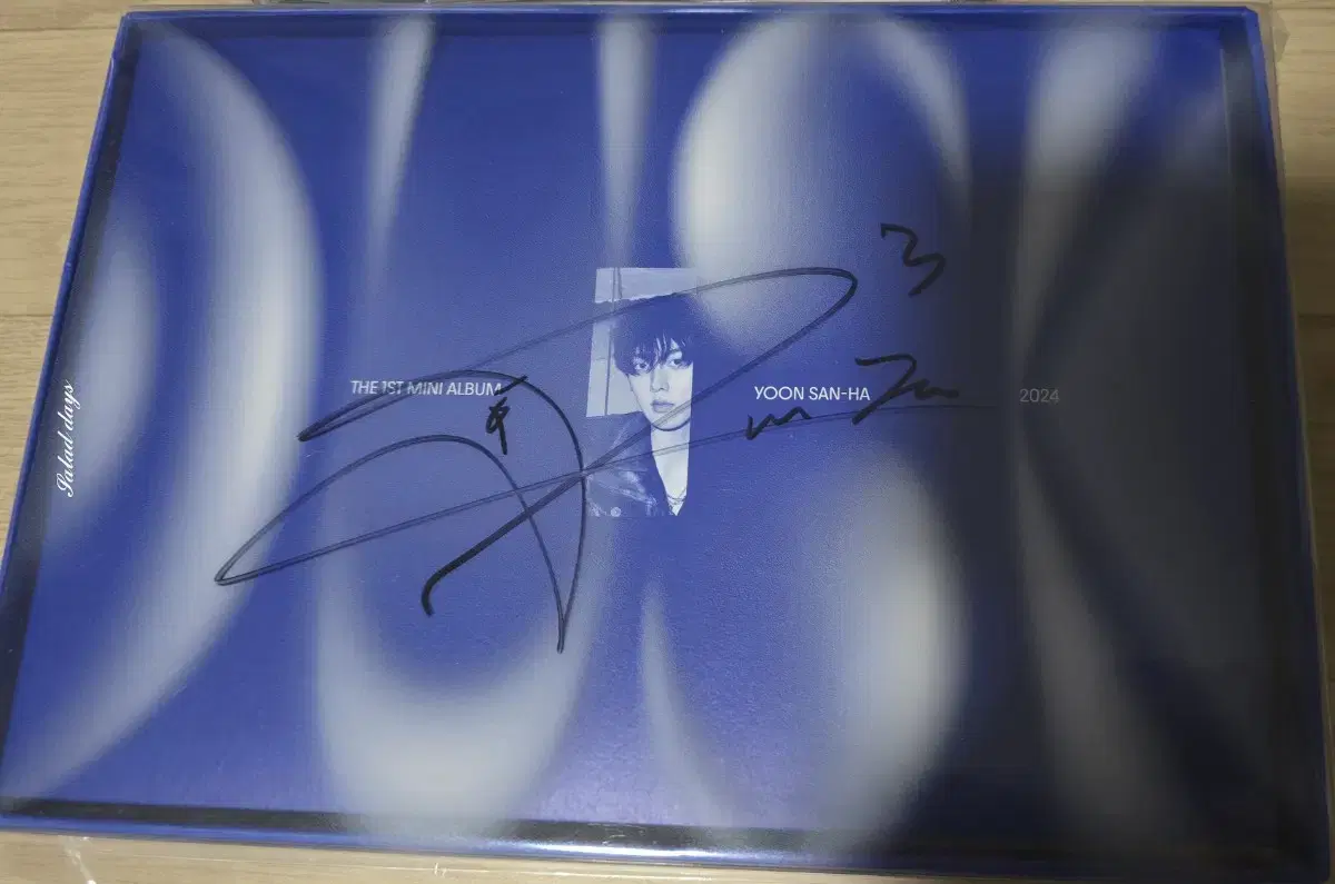 Yoon Sanha DUSK autographed album version available for selection