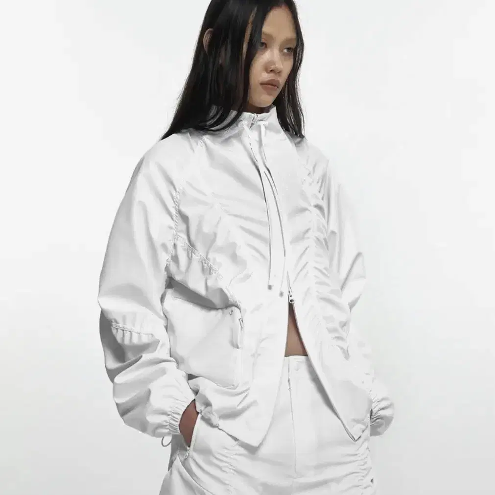 나체 SMOCKING CONVEX WIND BREAKER (UNISEX)