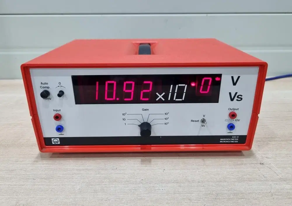 LEYBOLD Mikrovoltmeter 532 13 마이크로볼트미터