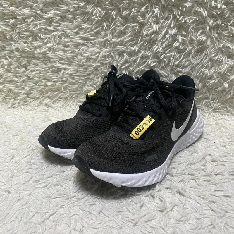 [240] NIKE SPORT SHOES 나이키 스포츠용 운동화