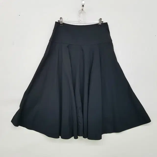 UNIQLO U Skirt Black